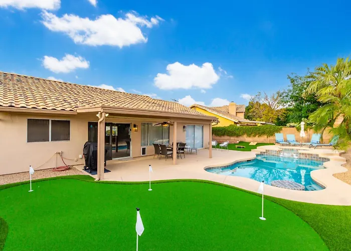 Sunny Serenity: Mesa Masterpiece