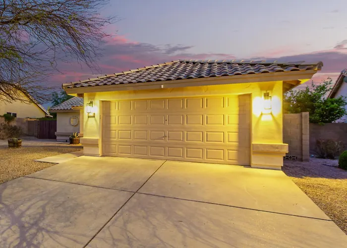 Sunny Serenity: Mesa Masterpiece Fountain of the Sun
